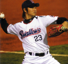 久保田スラッガー契約選手青木